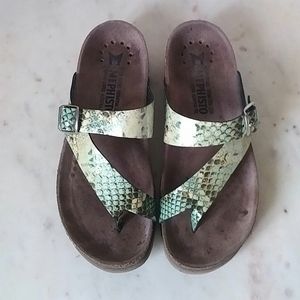 MEPHISTO - lime patent snakeprint leather Helen sandals